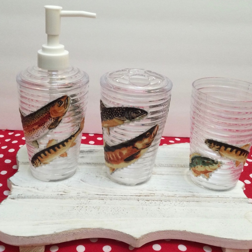 Fish inspired soap dispenser set/Fish toothbrush holder/drinking glass. New